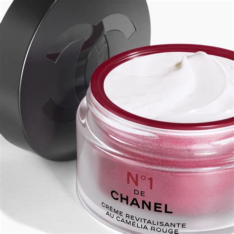 crema revitalizante chanel|Chanel revitalizing cream.